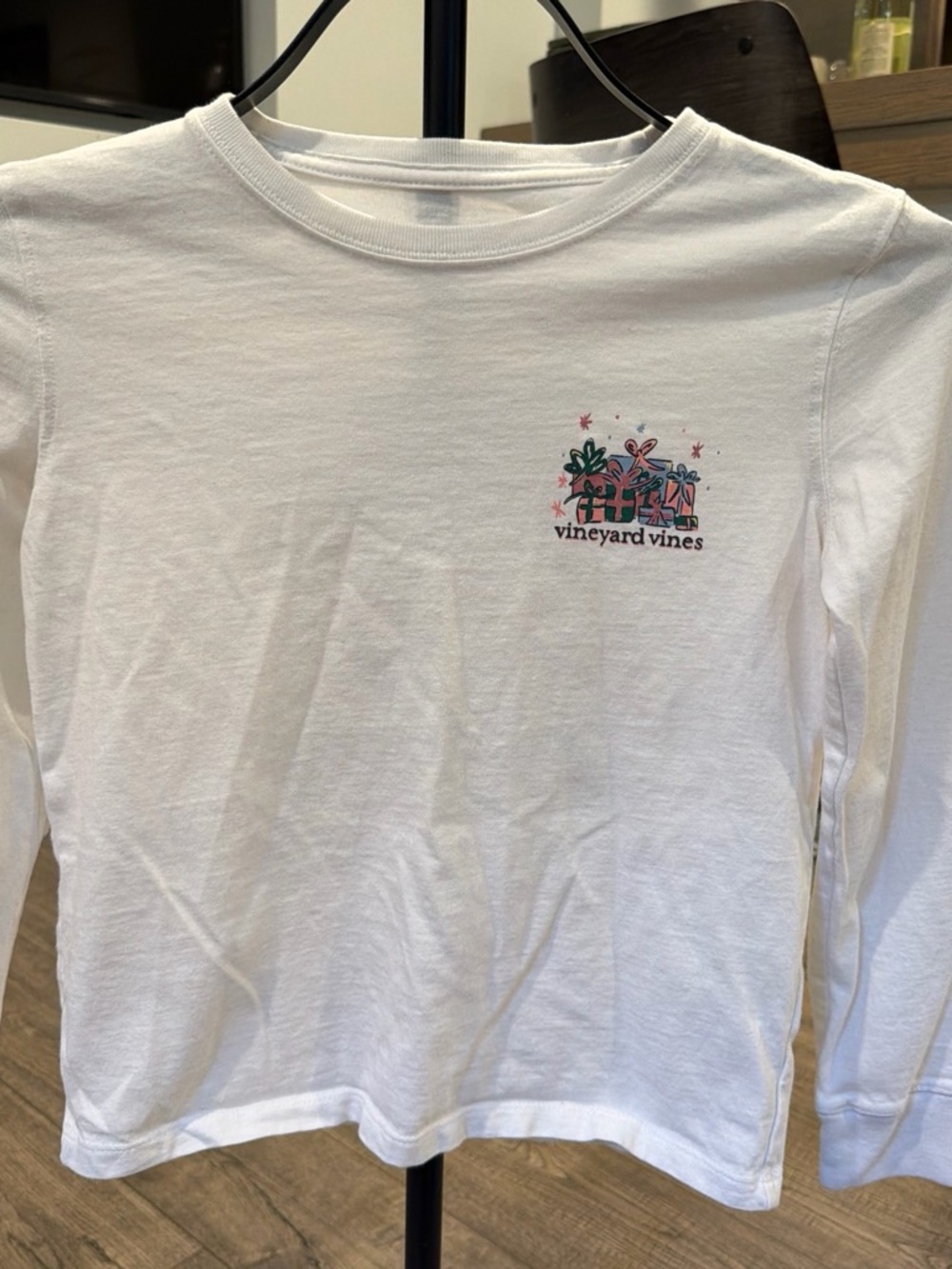 Vineyard Vines White Long-Sleeve Tee with Small Colorful Chest Graphic